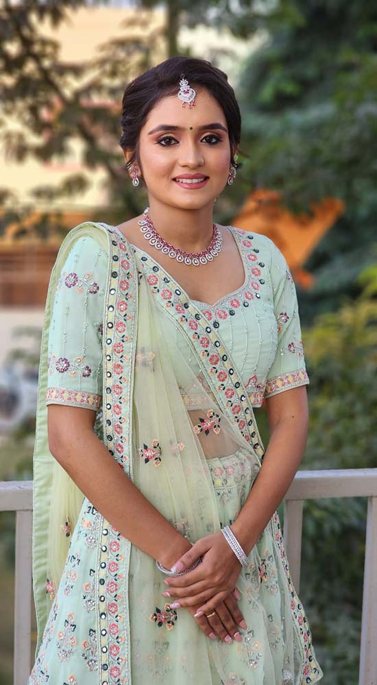 Best Beauty Parlour in Anand Gujarat